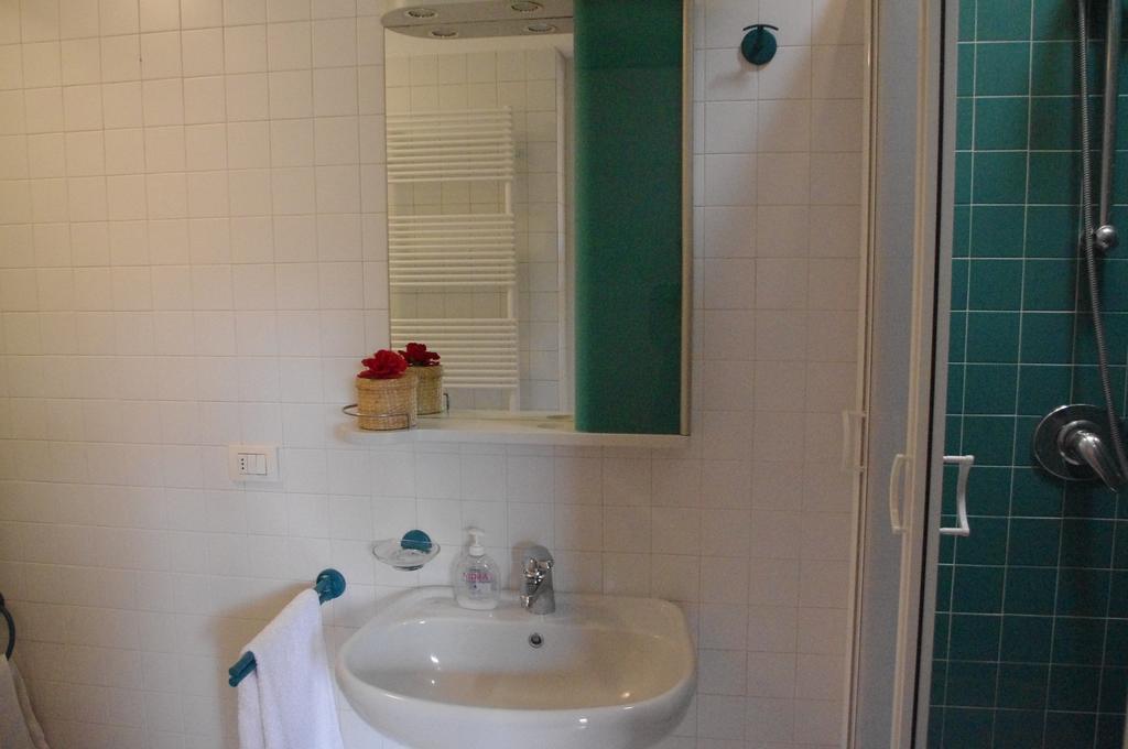 Double Room with Private Bathroom,141908811:JPEG